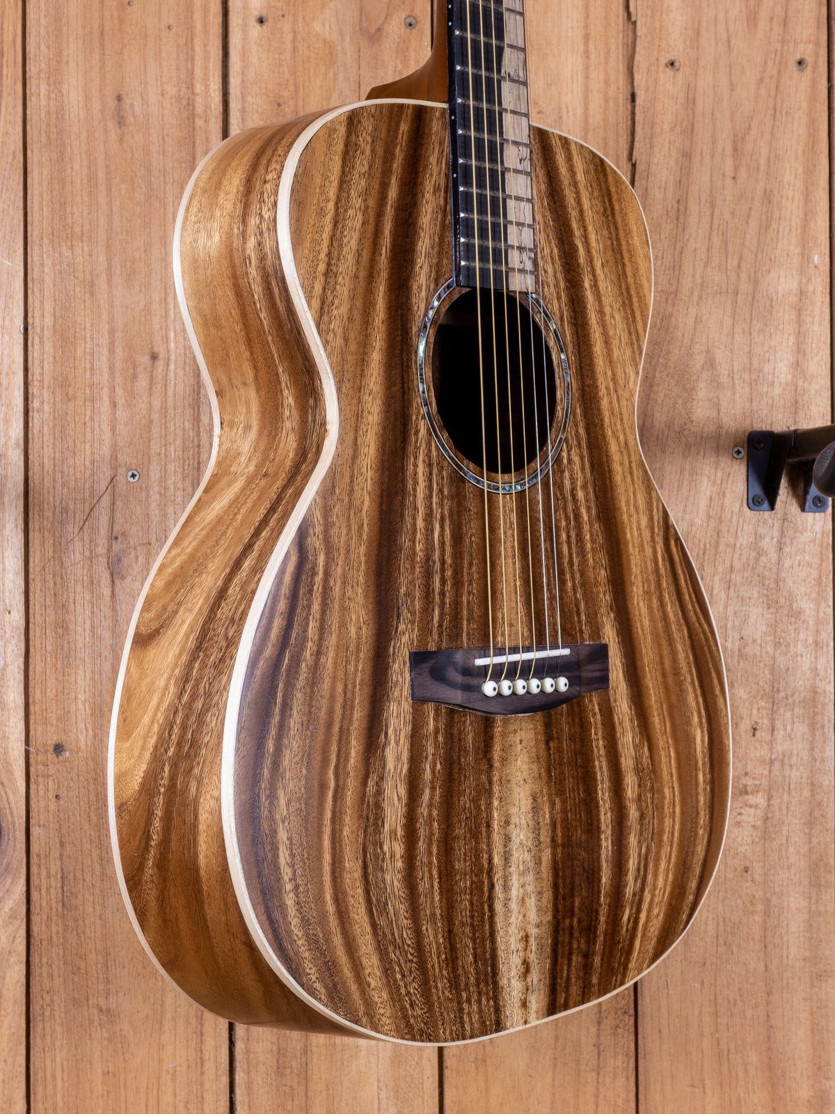 Anj-Series Acacia Orchestra Model Guitar
