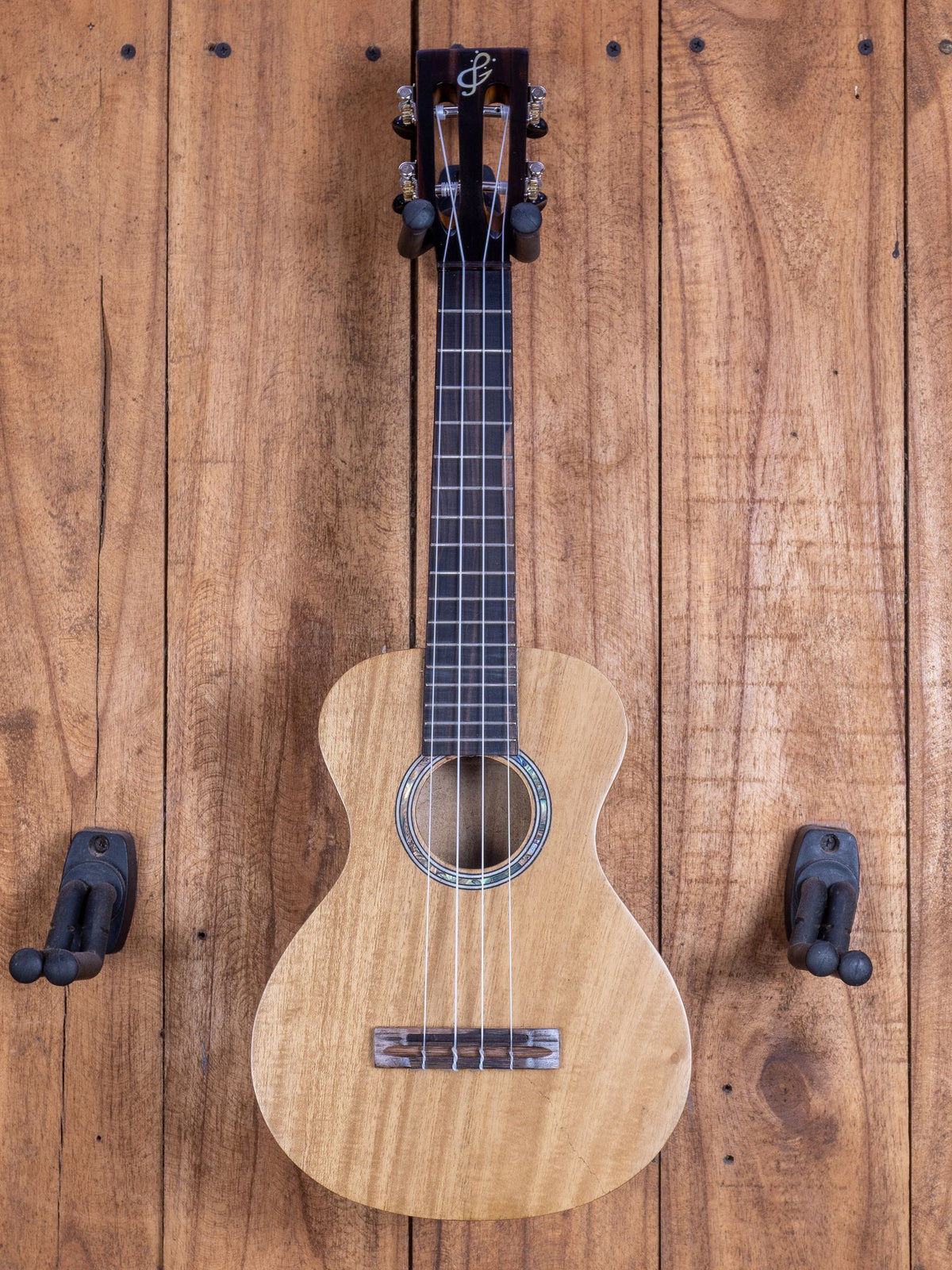 Concert Ukulele — Gmelina Entry-Level