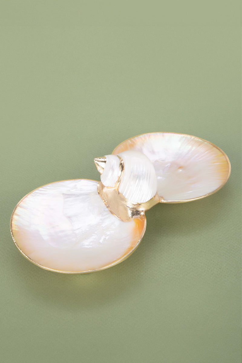 Mother-of-Pearl Double Utility Dish with Turbo Shell