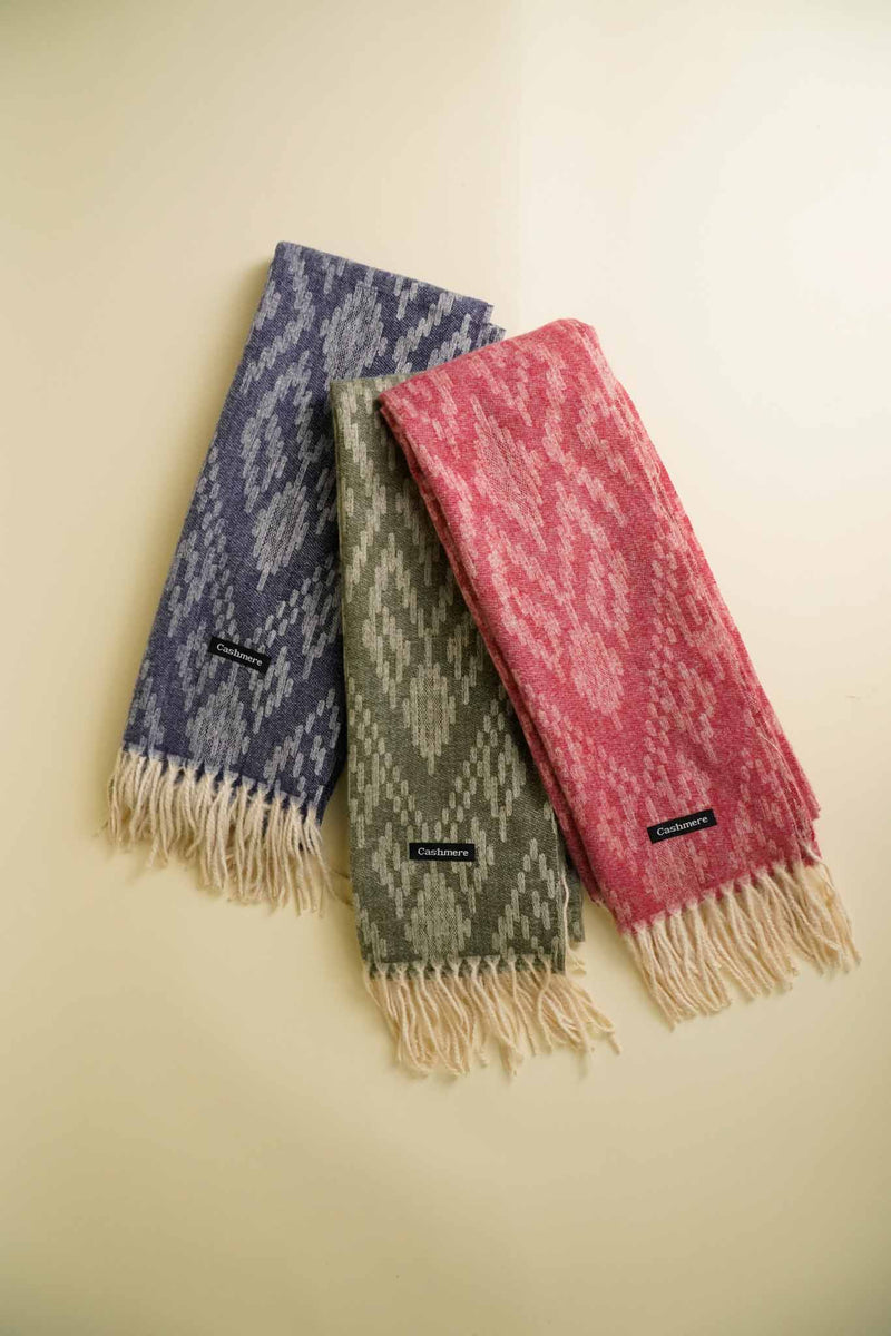 Cashmere Shawl with Woven Diamond