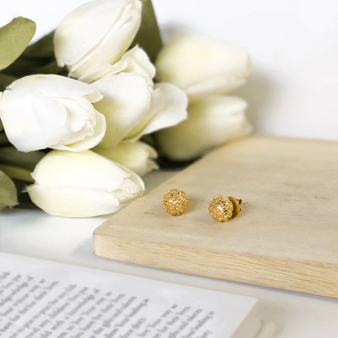Amami Tambourine Stud Earrings