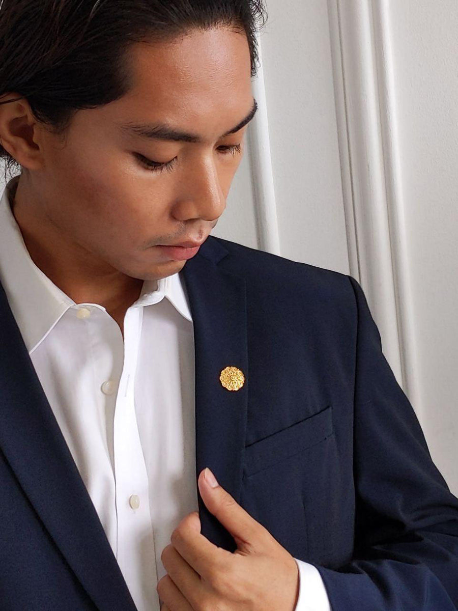 Brigido Gold Filigree Suit Lapel Pin