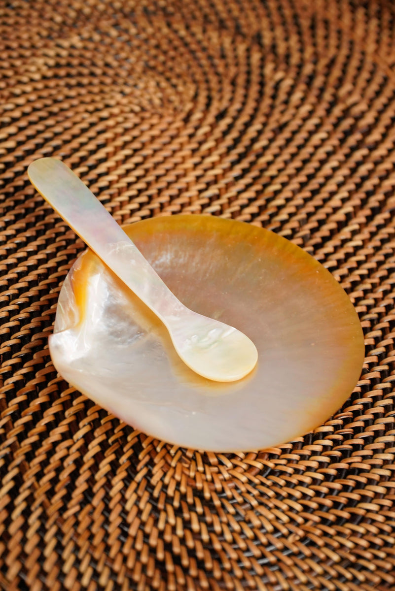 Mother of Pearl Plate with Spoon