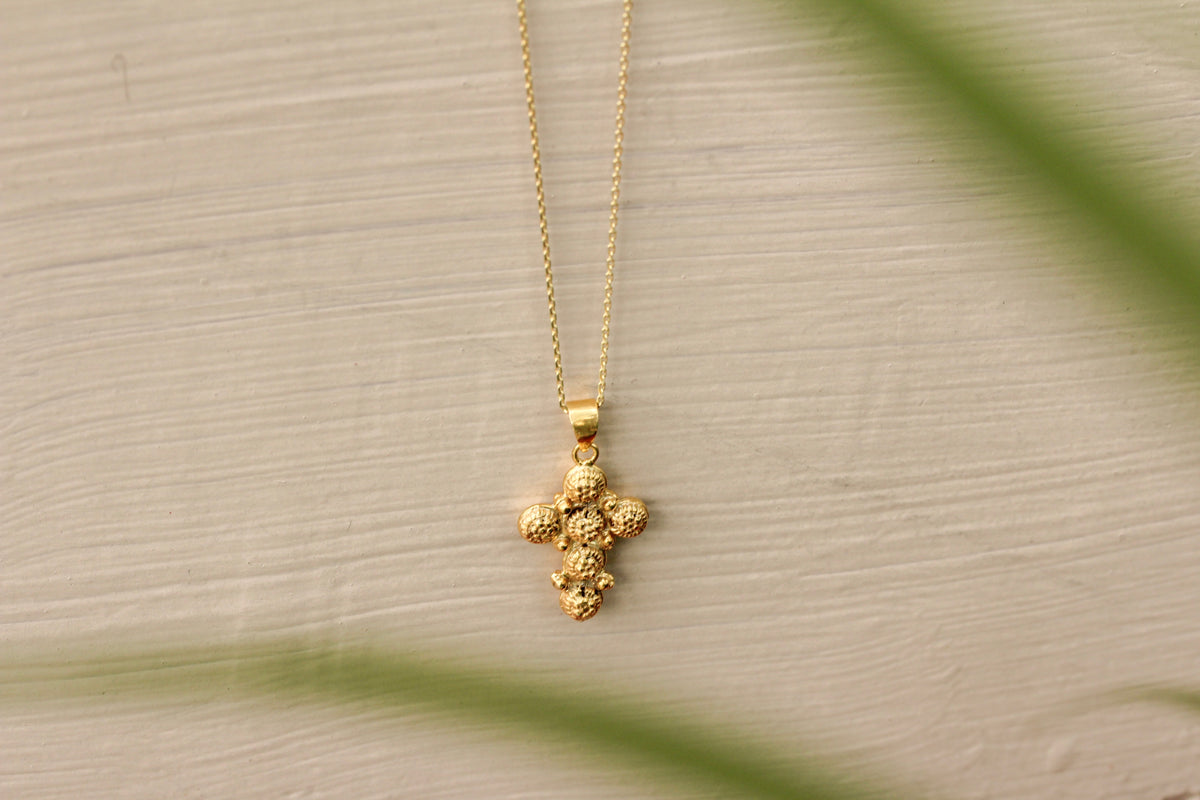 Cross Pendant Necklace