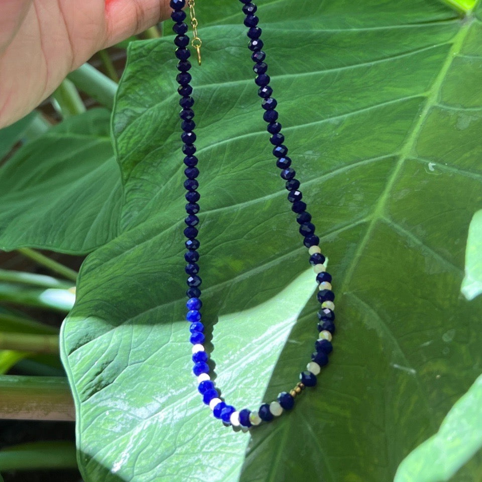 Ugnay sa Hating Gabi Necklace