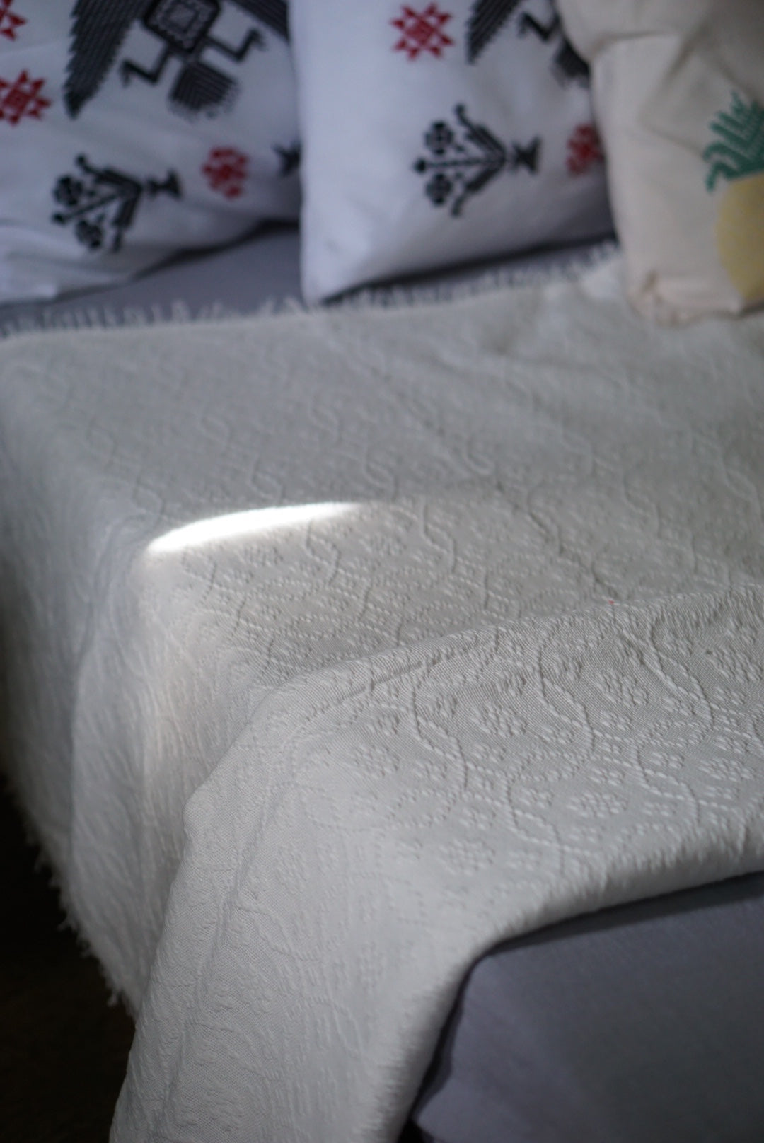 Trambia handwoven Inabel queen blanket from ABEL PH